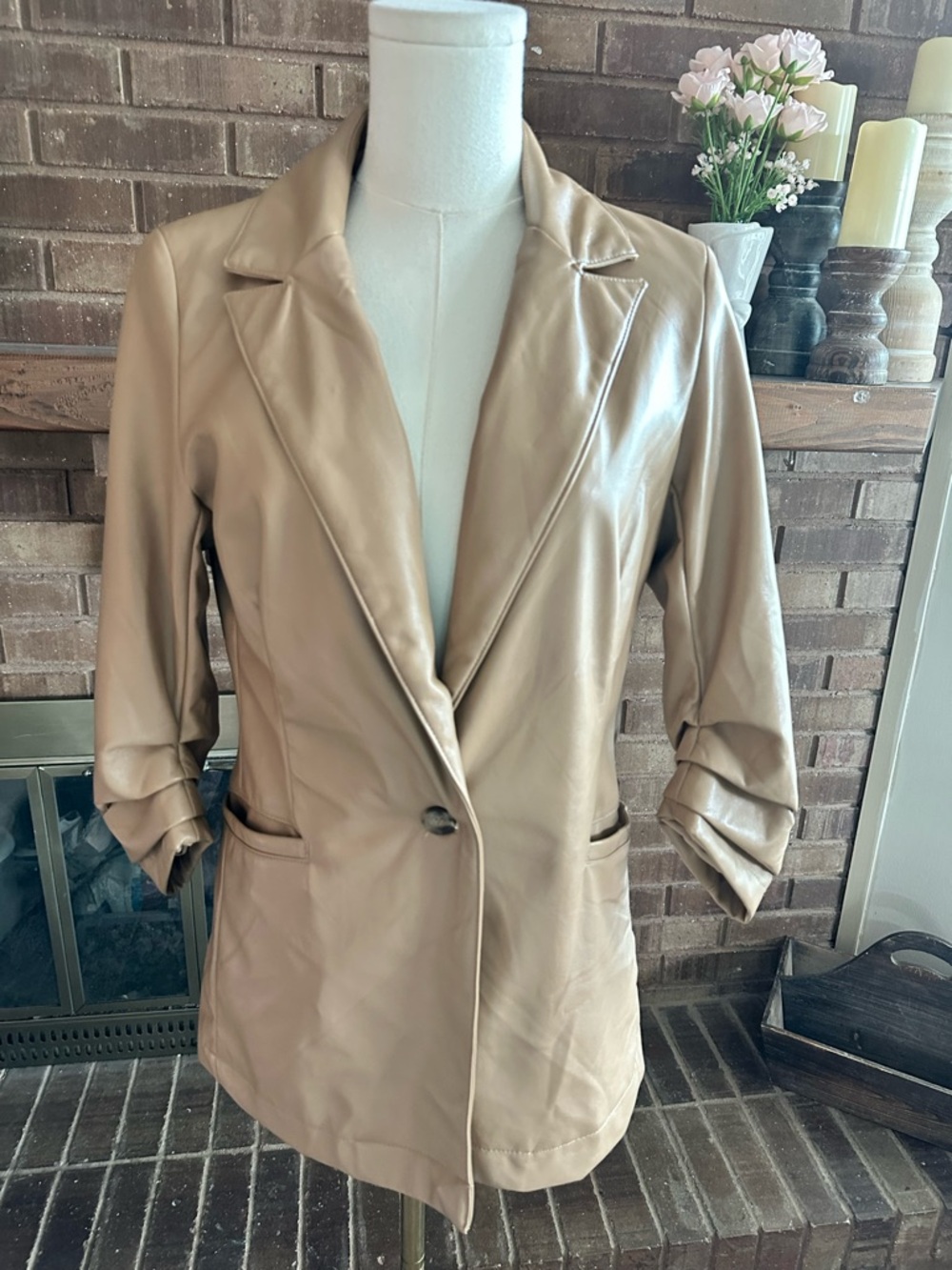RACHEL ZOE Faux Leather Ruched 3/4 Sleeve Blazer Camel Tan Small